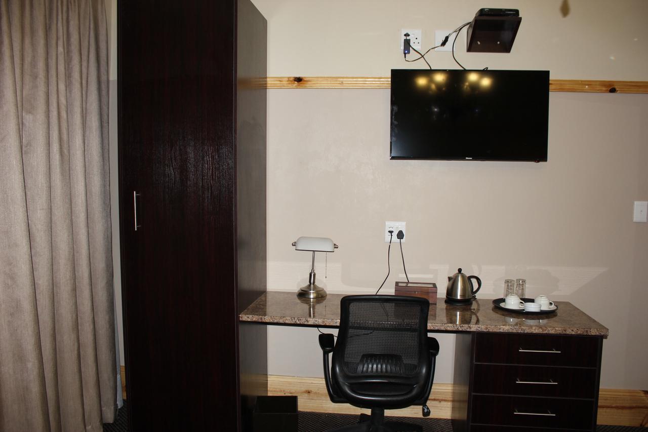 Halfway House Hotel Кимберли Экстерьер фото