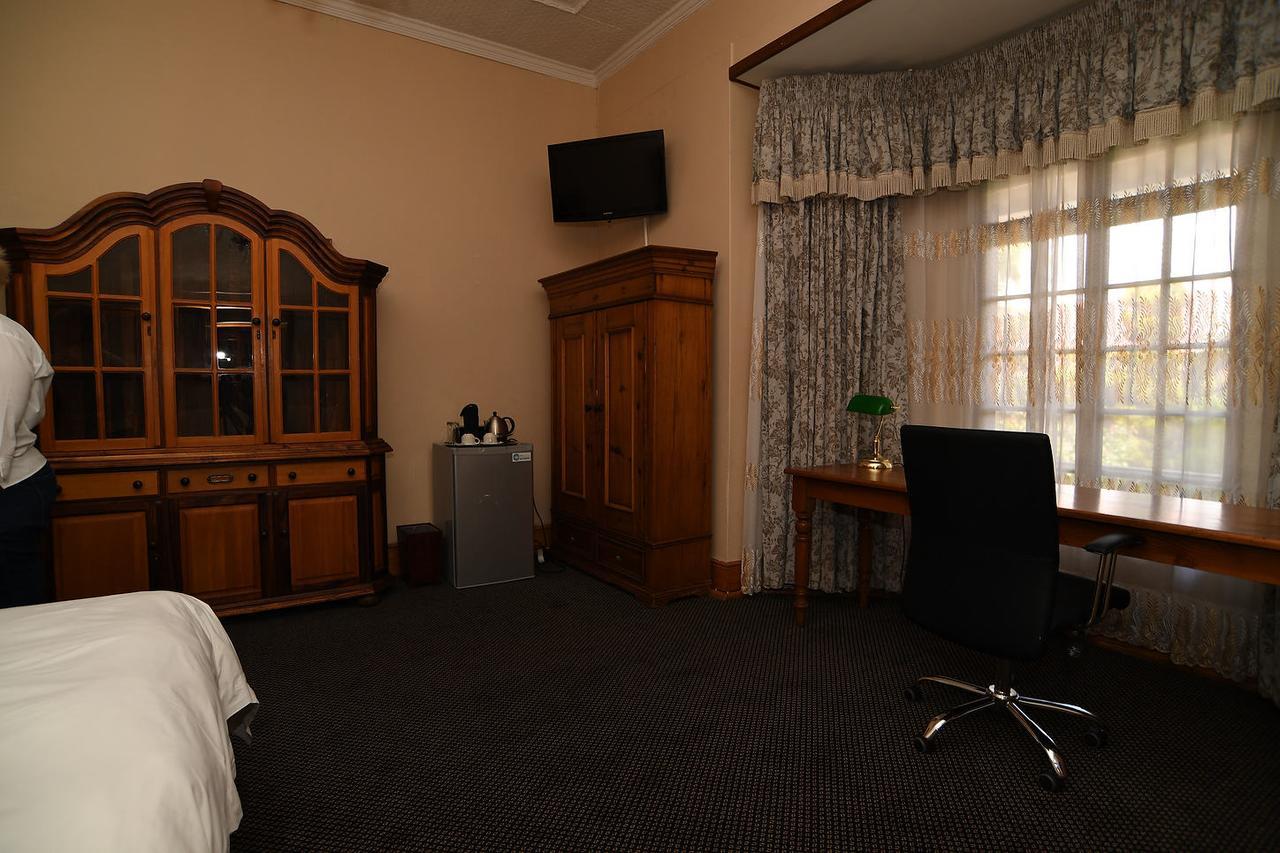 Halfway House Hotel Кимберли Экстерьер фото
